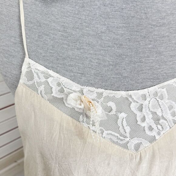 Jon Wesley Y2K Lace Trim Camisole Top Ivory White Small Rosette Pearls - Picture 5 of 11
